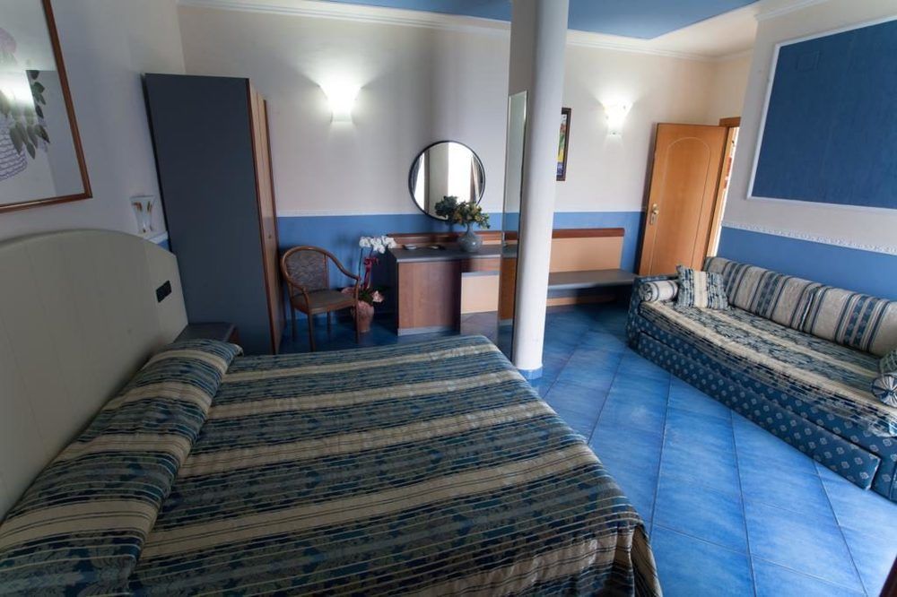 Hotel Klein Wien Piano di Sorrento Exteriér fotografie